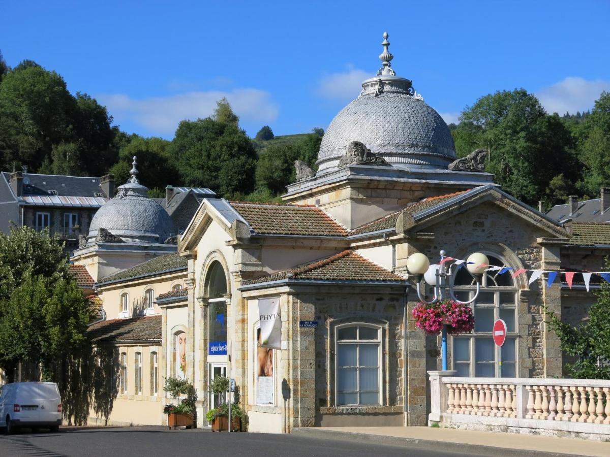 Hotel Au Val Dore Ла-Бурбуль Экстерьер фото